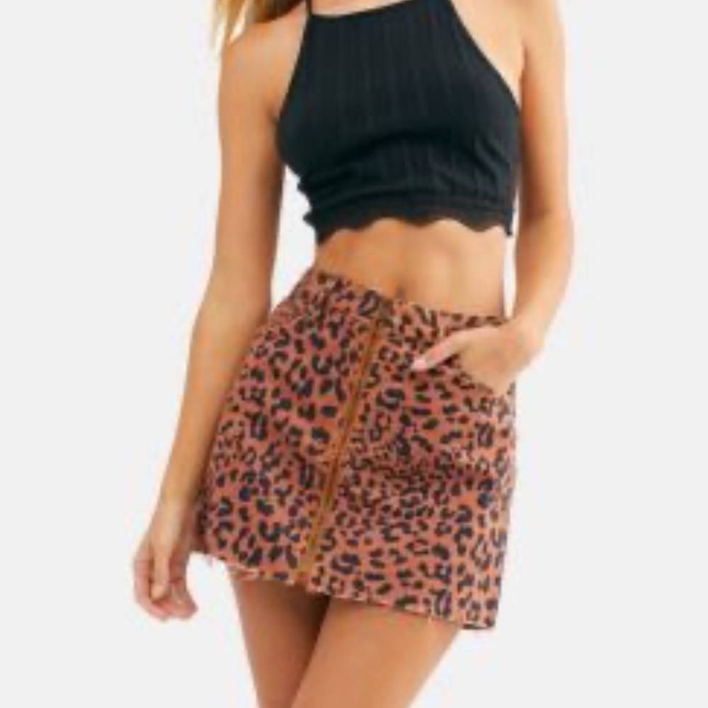 EUC Free People We The Free Leopard Print Raw Hem Denim Mini Skirt Size 26